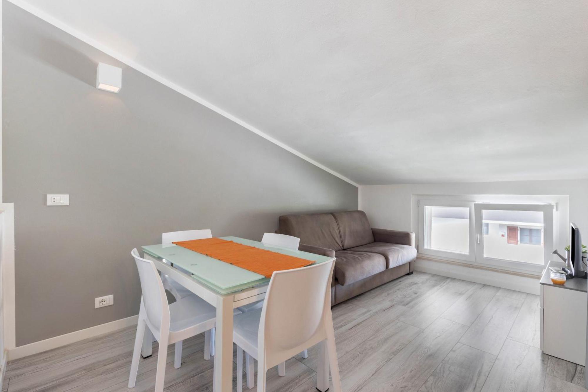 Ferienhaus Maxi House Desenzano del Garda